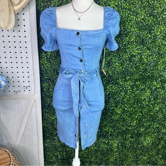 Denim button up dress nwt - Picture 3 of 10